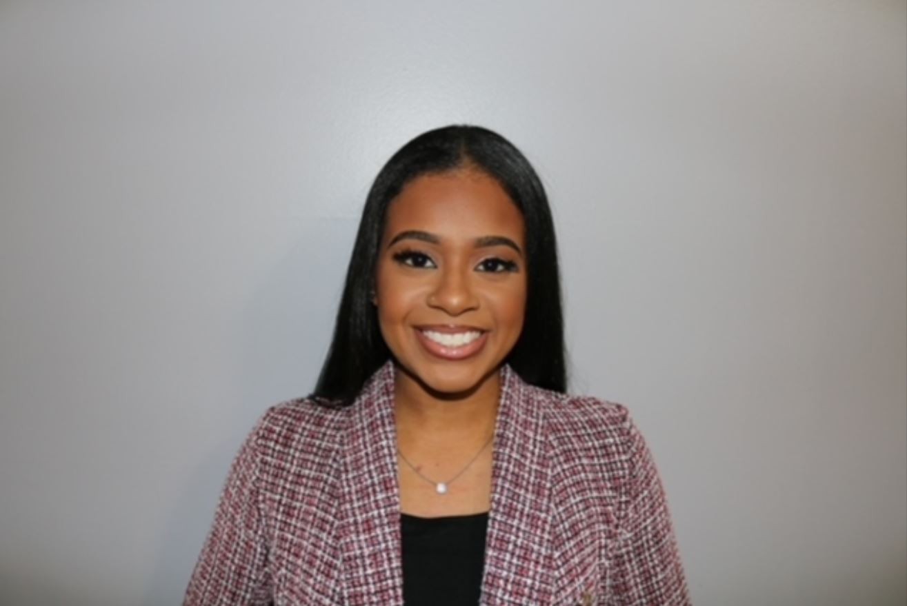 Azia Carter, LMFT